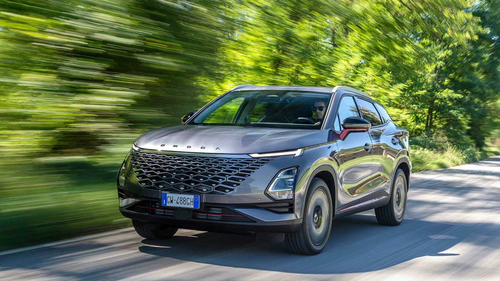 Πρώτη επαφή με τα Omoda 5 SHS-H και Omoda 9 SHS-P στην Ελλάδα